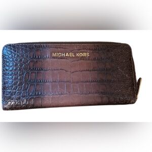 Michael Kors Brown Leather Crocodile Embossed Zip Around Credit Card Wallet